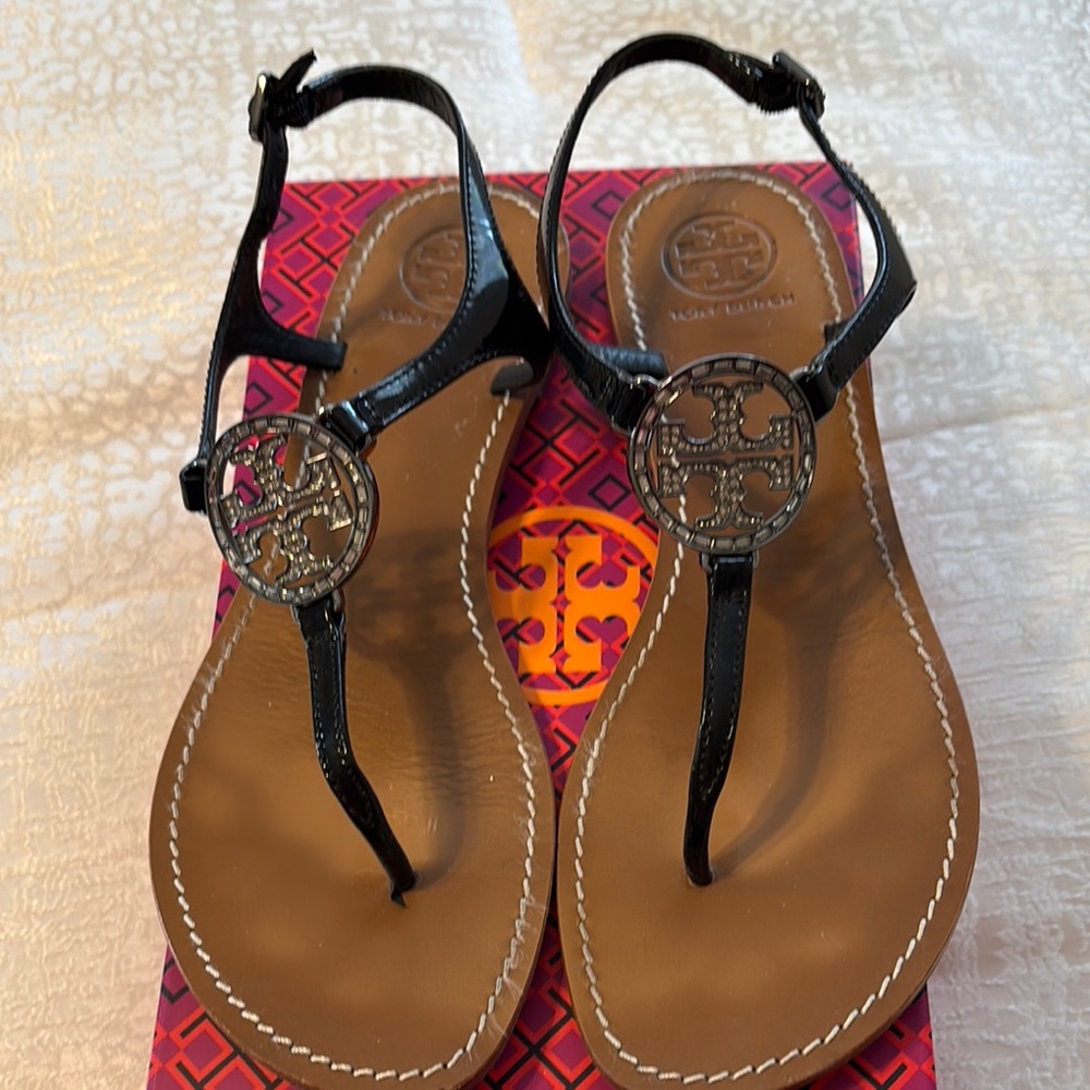 Beautiful Tory Burch Violet Sandal